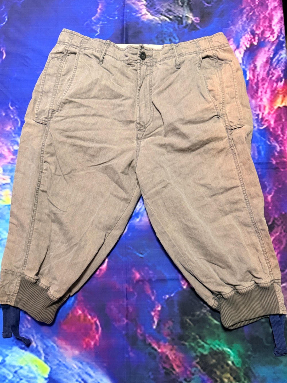 Vtg. Diesel Industrial Capri Knee shorts in Taupe w Drawstrings